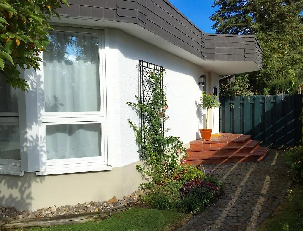 Haus Am Konigsforst Apartman Köln
