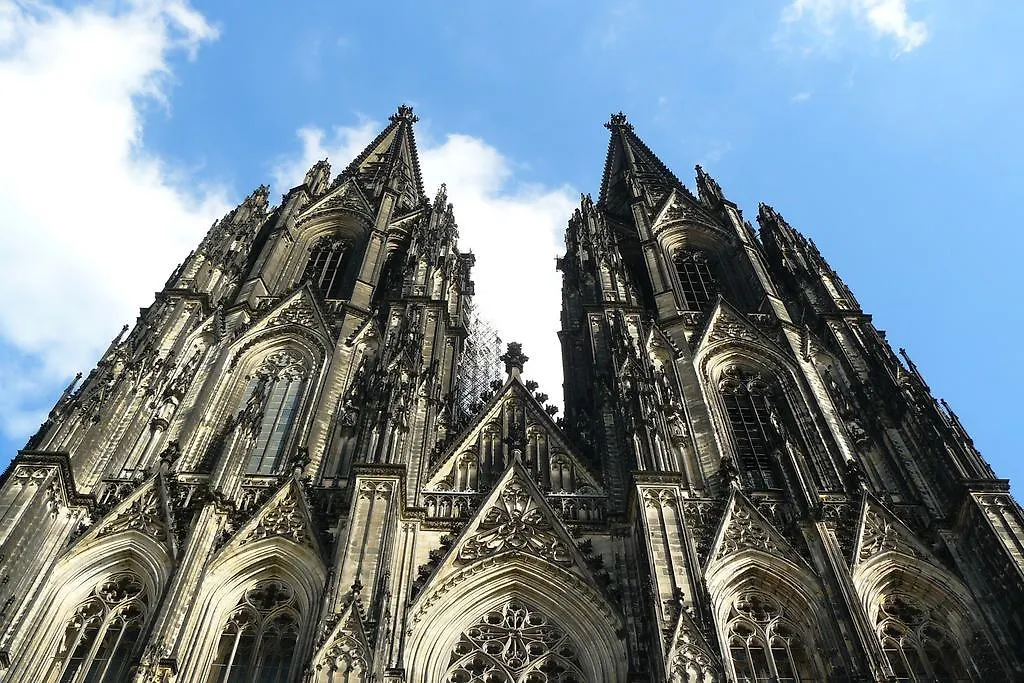 Haus Am Konigsforst Apartment Cologne